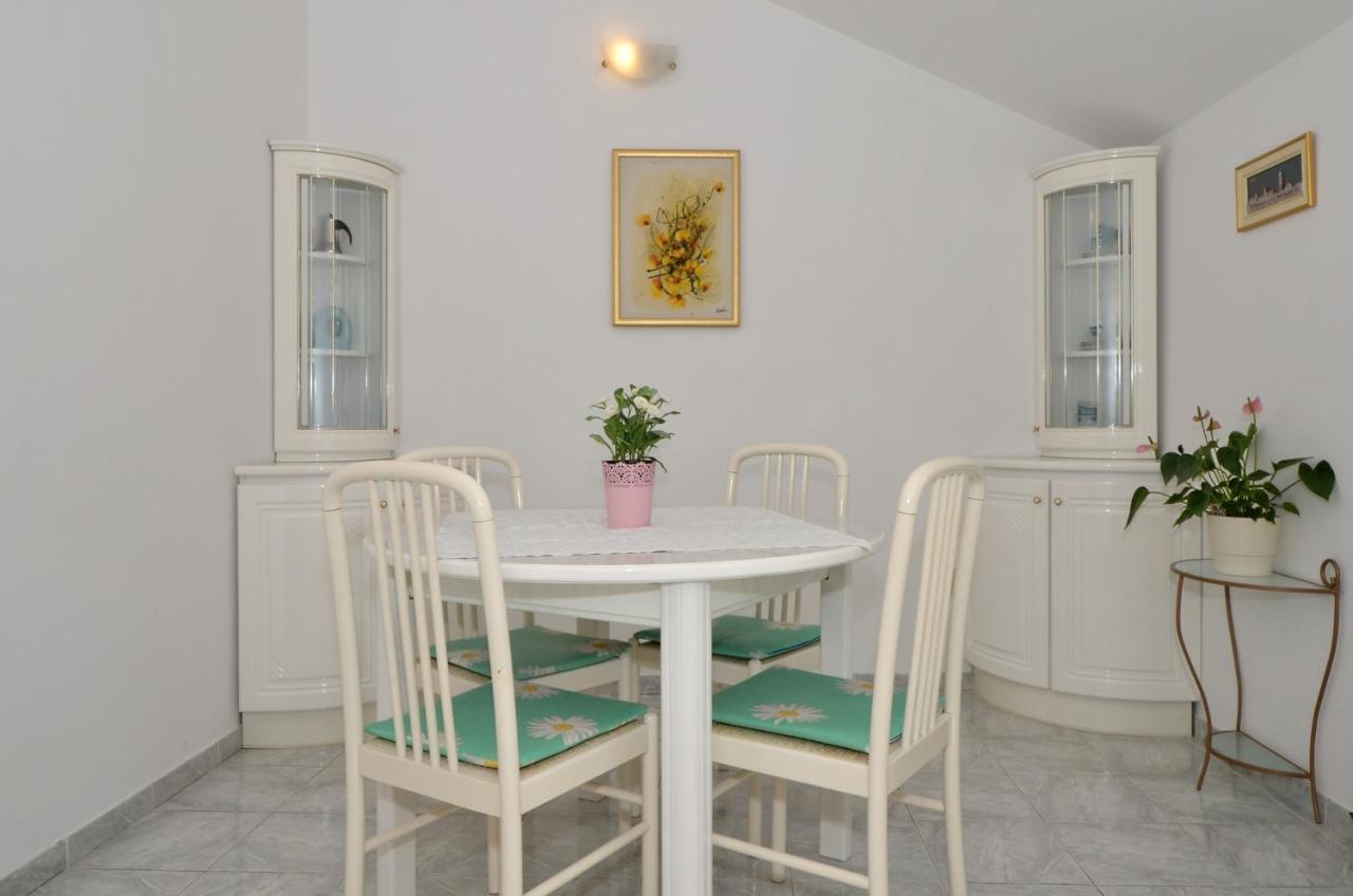 Apartmani Basic 1 Сплит Экстерьер фото